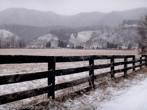 A beautiful view of a snowy Clinch Mountain